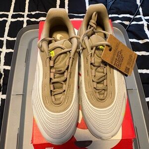 Nike Men's Tan and White Sneakers